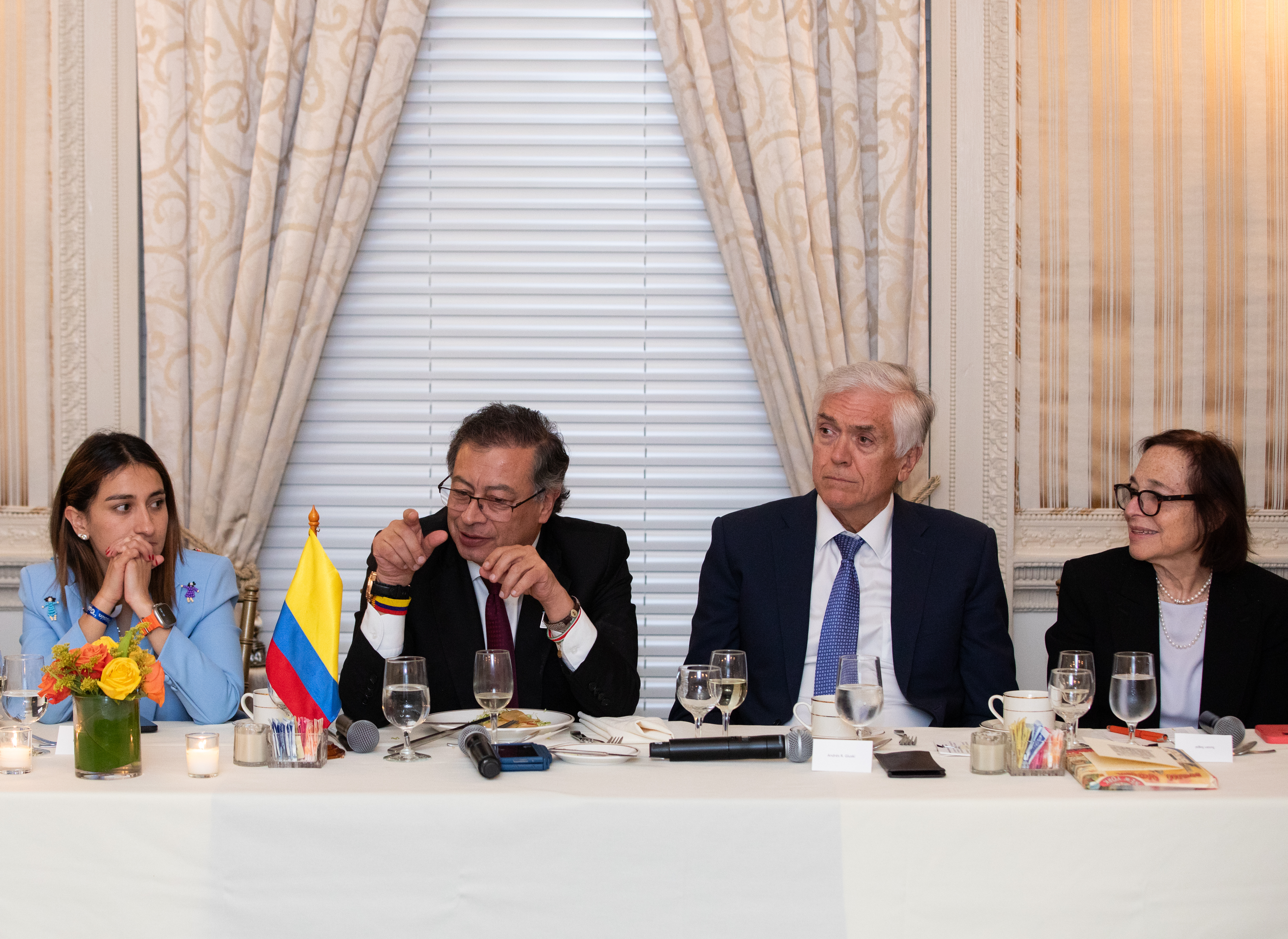 Head of DAPRE Laura Sarabia, President of Colombia Gustavo Petro, AS/COA Chairman Andrés Gluski, and AS/COA President and CEO Susan Segal. (Hayley Pfitzer/Roey Yohai Photography)