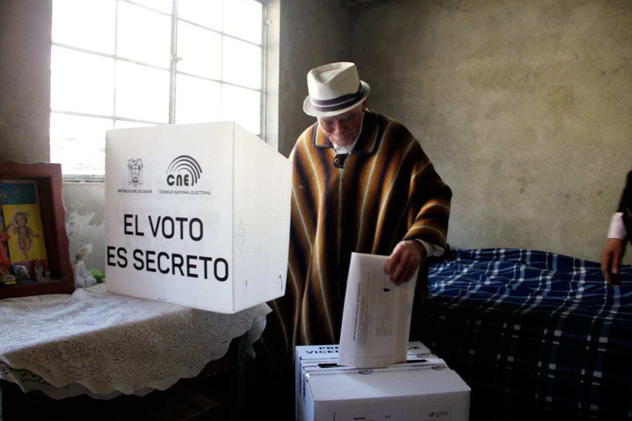 Ecuadoran voter