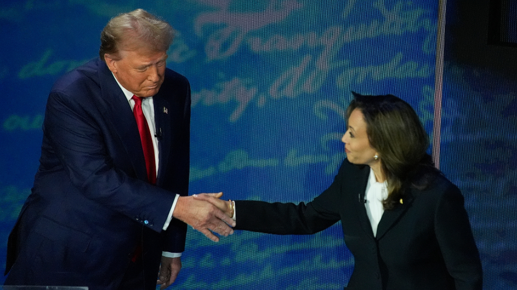 Kamala Harris y Donald Trump en el debate