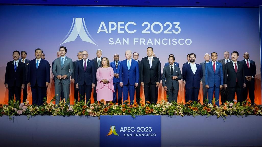 Latin America Meets with U.S. and Chinese Leaders at APEC Leaders