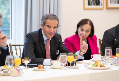 General Director of the International Atomic Energy Agency Rafael Grossi and AS/COA President and CEO Susan Segal</p>